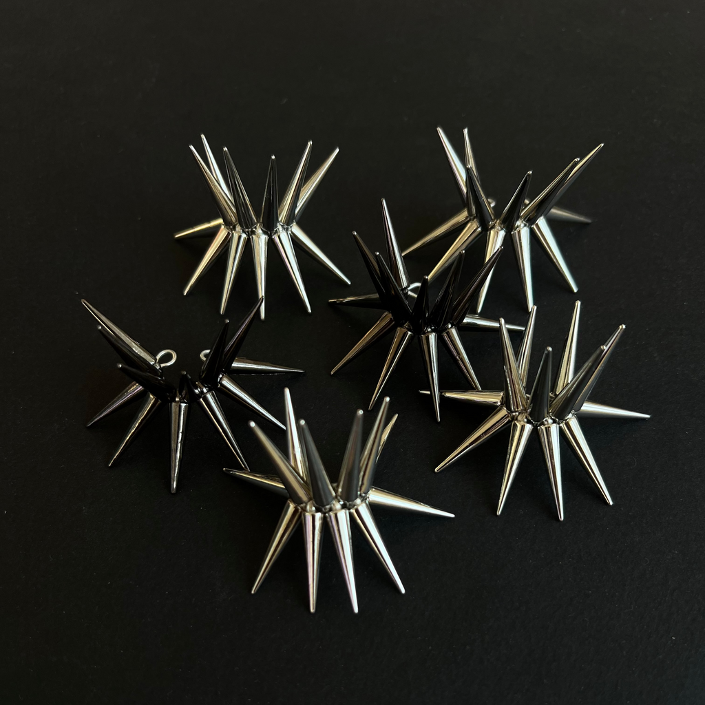 Spikes Ear Cuff